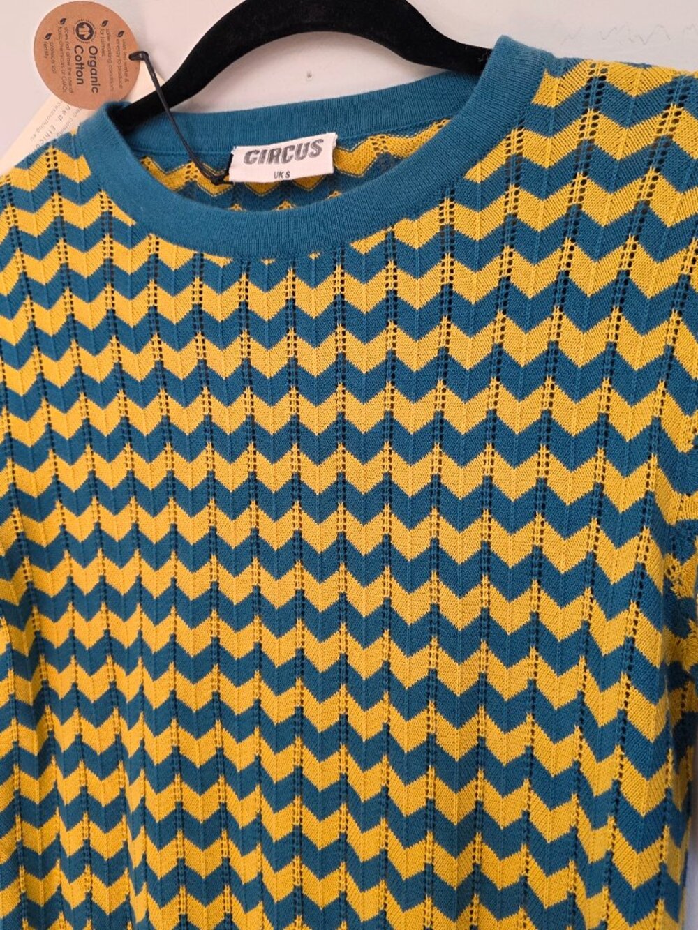 NWT Circus Brand | Chevron Knit Top Teal Yellow Zigzag | Size Small
